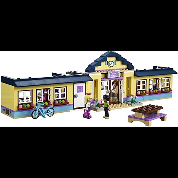 Lego Friends Heartlake High! Collectors Set! - Picture 4 of 6